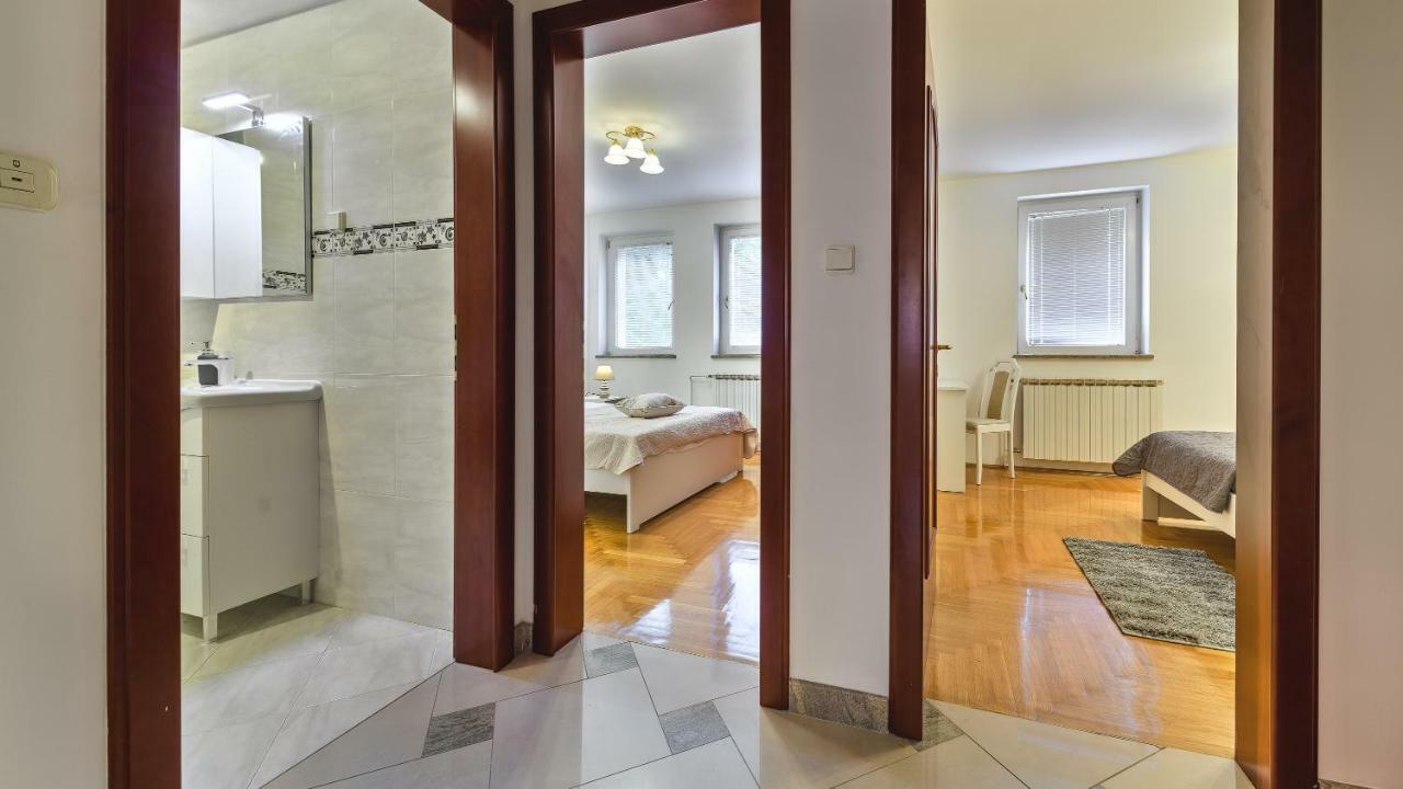 Central Apartment Smiley - Free Parking زغرب المظهر الخارجي الصورة
